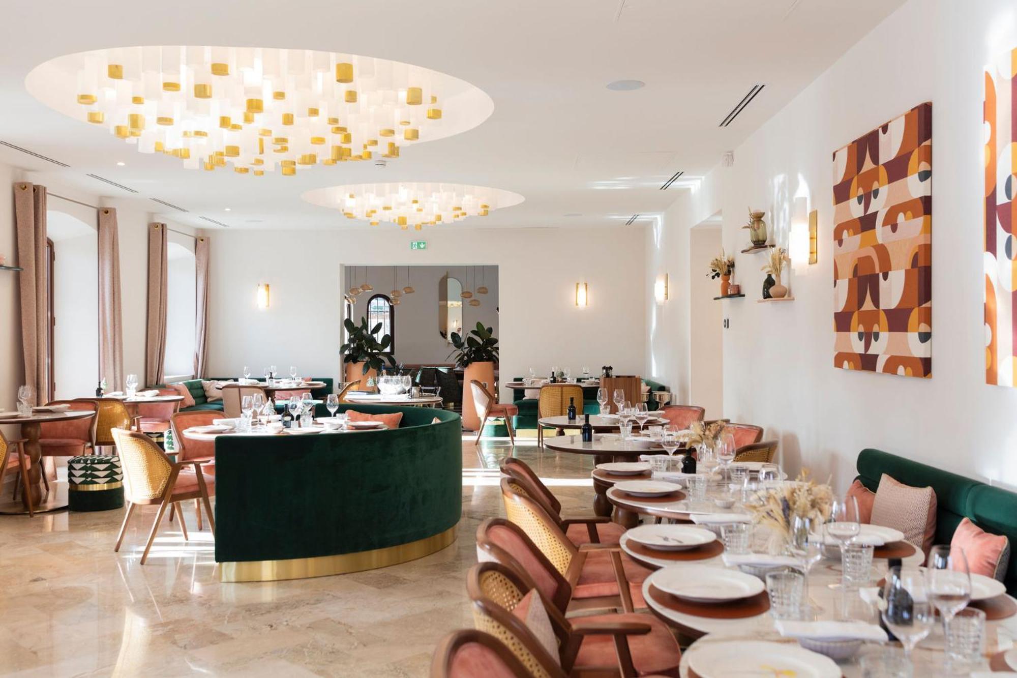 Hotel Et Restaurant La Bastide Bourrelly - Mathias Dandine Cabries Exterior photo