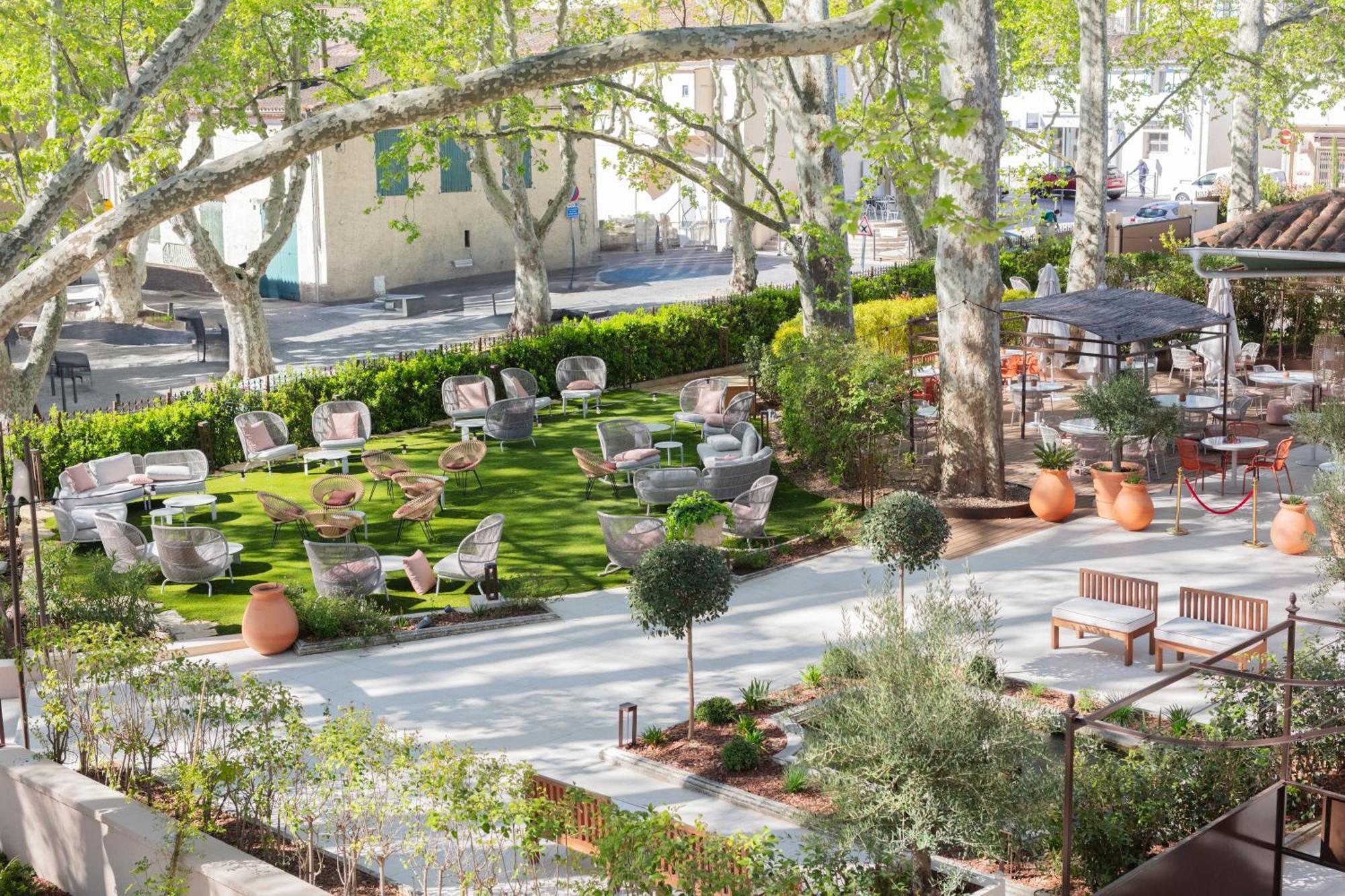 Hotel Et Restaurant La Bastide Bourrelly - Mathias Dandine Cabries Exterior photo